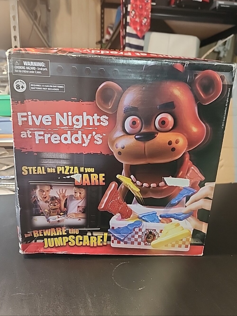 Five Nights at Freddy's Steal His Pizza Game - Rare new!